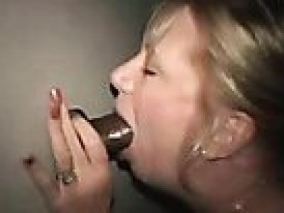 Black guy cums in milf at the gloryhole
