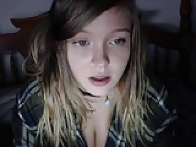 Surprise in Webcam - Teen with Huge Tits