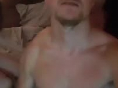 dude having some fun with UK ladies on periscope