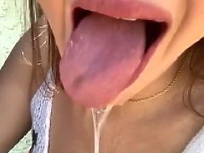 Cock hungry step sis cant wait to suck my dick in backyard