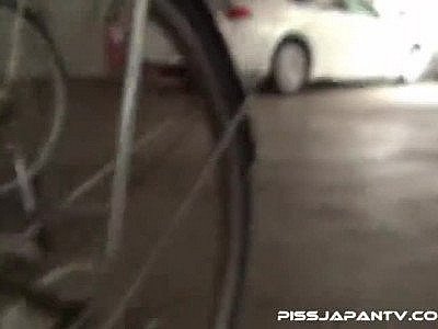 Japanese girls cannot hold pee in public