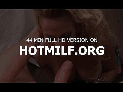 Young Bitch Experience Cumshot