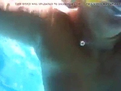 Big Tits Under Water 5