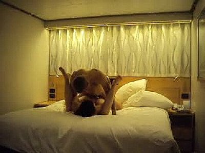 Amateur sex in a roomy bed