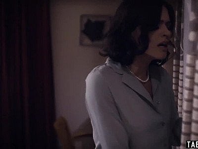 Paranoid wife joined for a FFM to hubby and babysitter HD