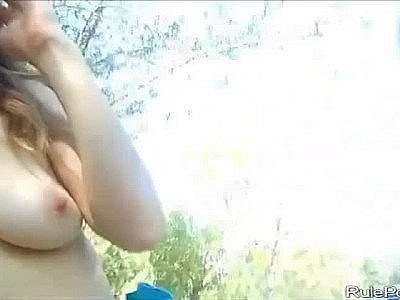 Amateurs Fucking Hard In The Woods