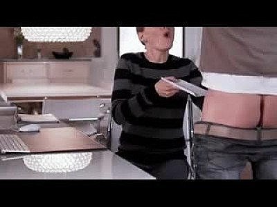 Martina Hill Handjob - Sie Wichst Geil Den Schwanz: Porn 9e