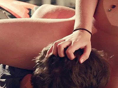 Standing pussy licking with redhead Selena