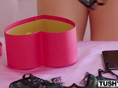 TUSHY Her first anal had to be JUST right