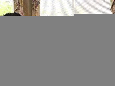 Curvy Brooklyn Chase gets her big booty fucked in the bath