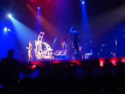 Britney Spears Do Somthin Ass Live