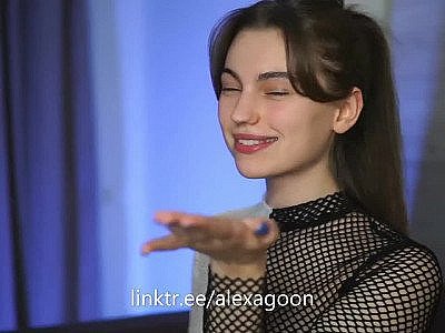 Hoolybunny amazing tongue action