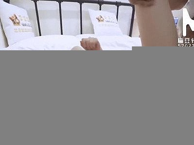 国产麻豆传媒作品/MDX-0007女快递员002/免费观看