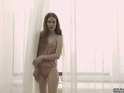 Dirty talking amateur babe pov sucks lucky hard cock